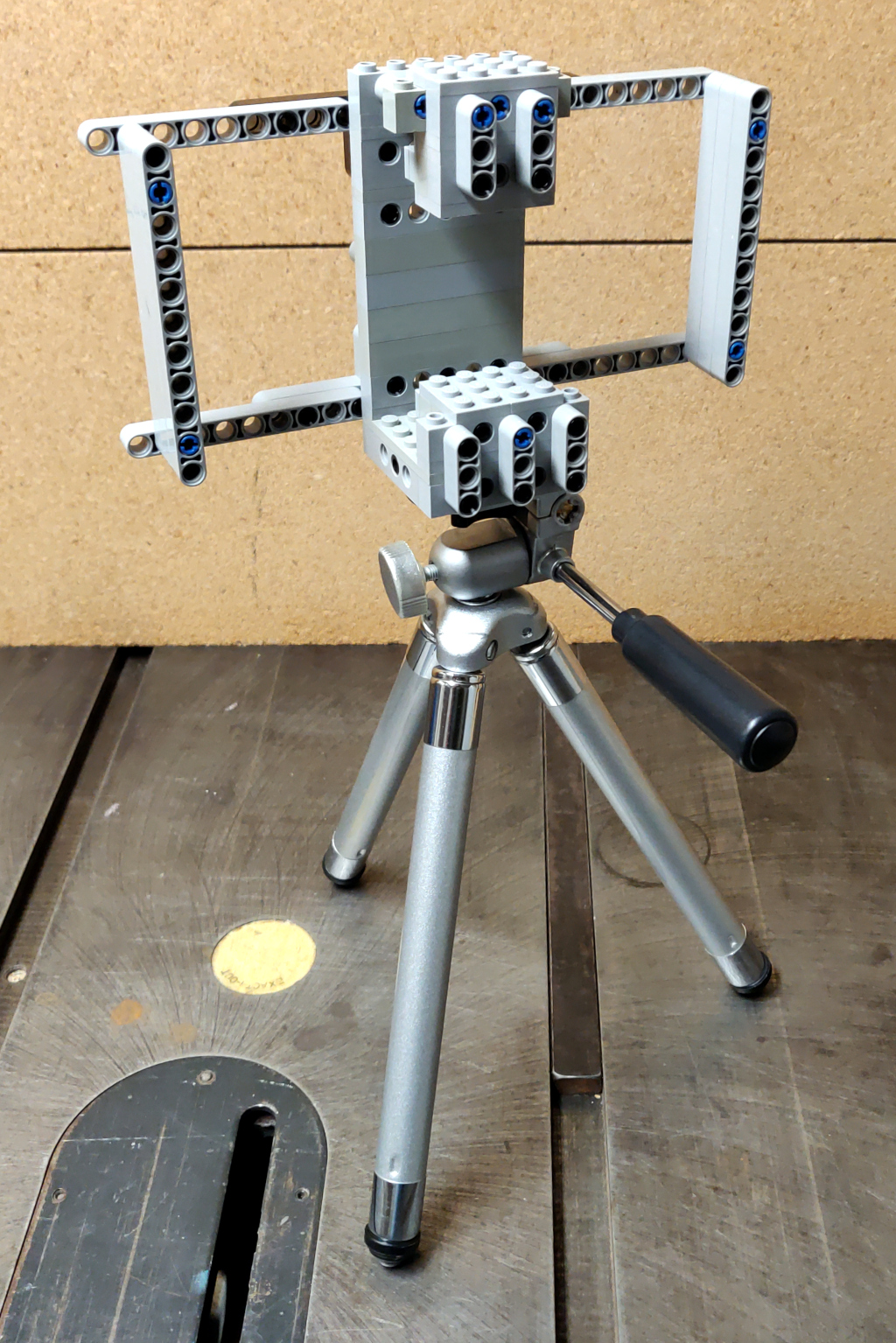 tripod-with-bracket-rear.jpg